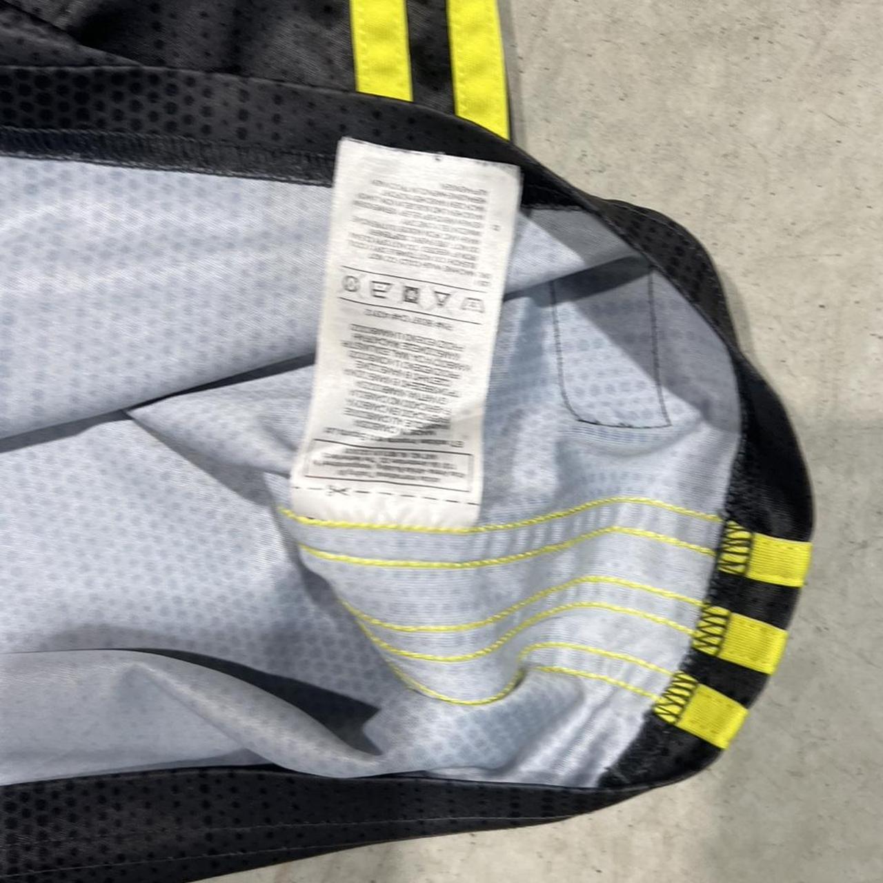 2000s Adidas Juventus Ronaldo Retro Jersey Tee