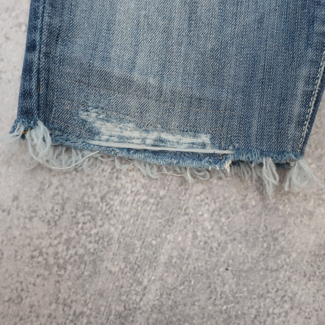 2000s Guess Premium Narrow Leg Shorts