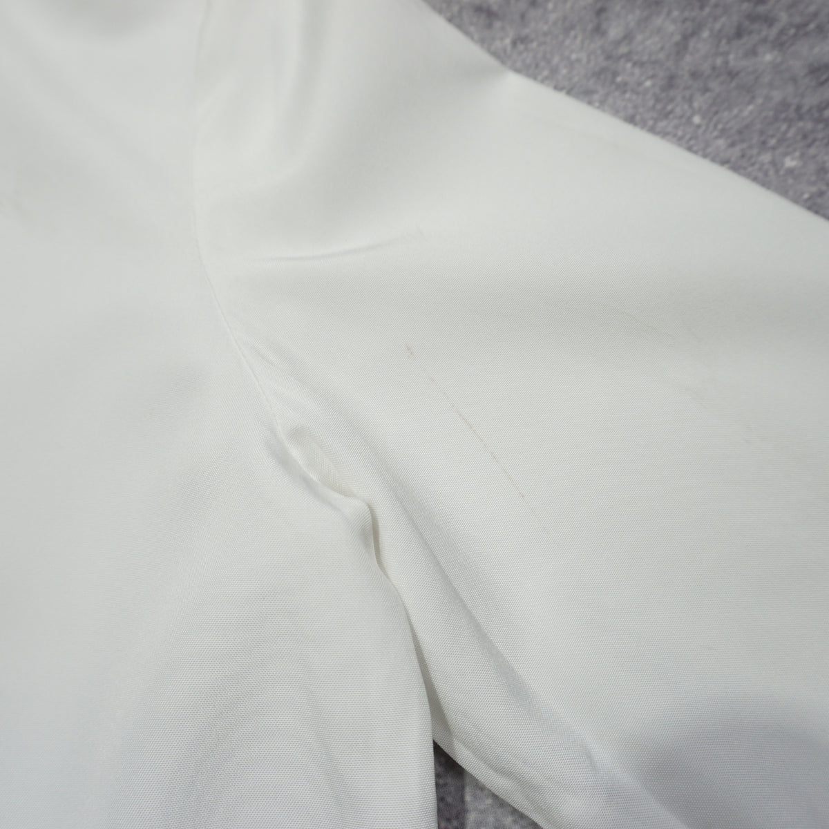 Priuri Button Up