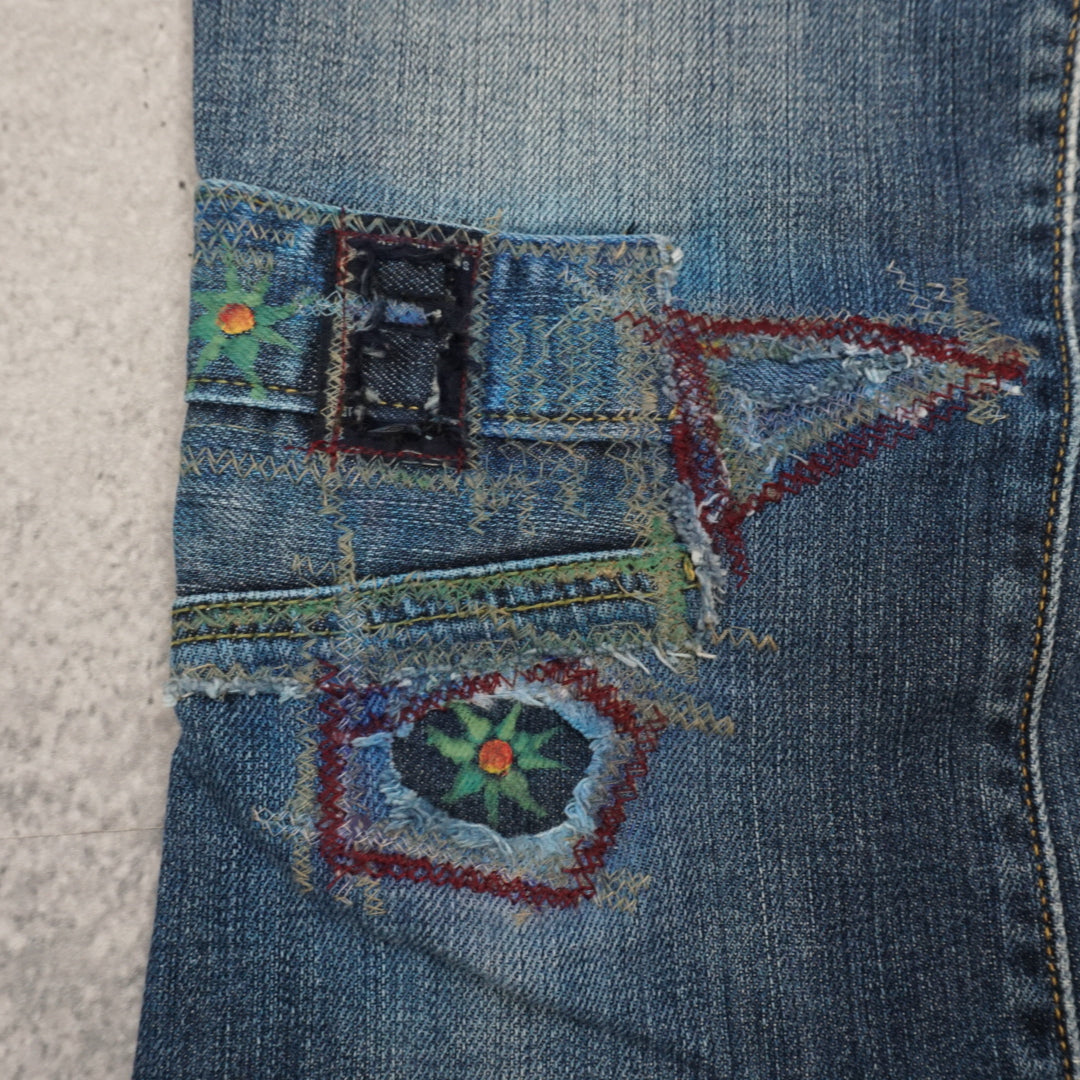 2000s Levis Patch Bootcut Jeans