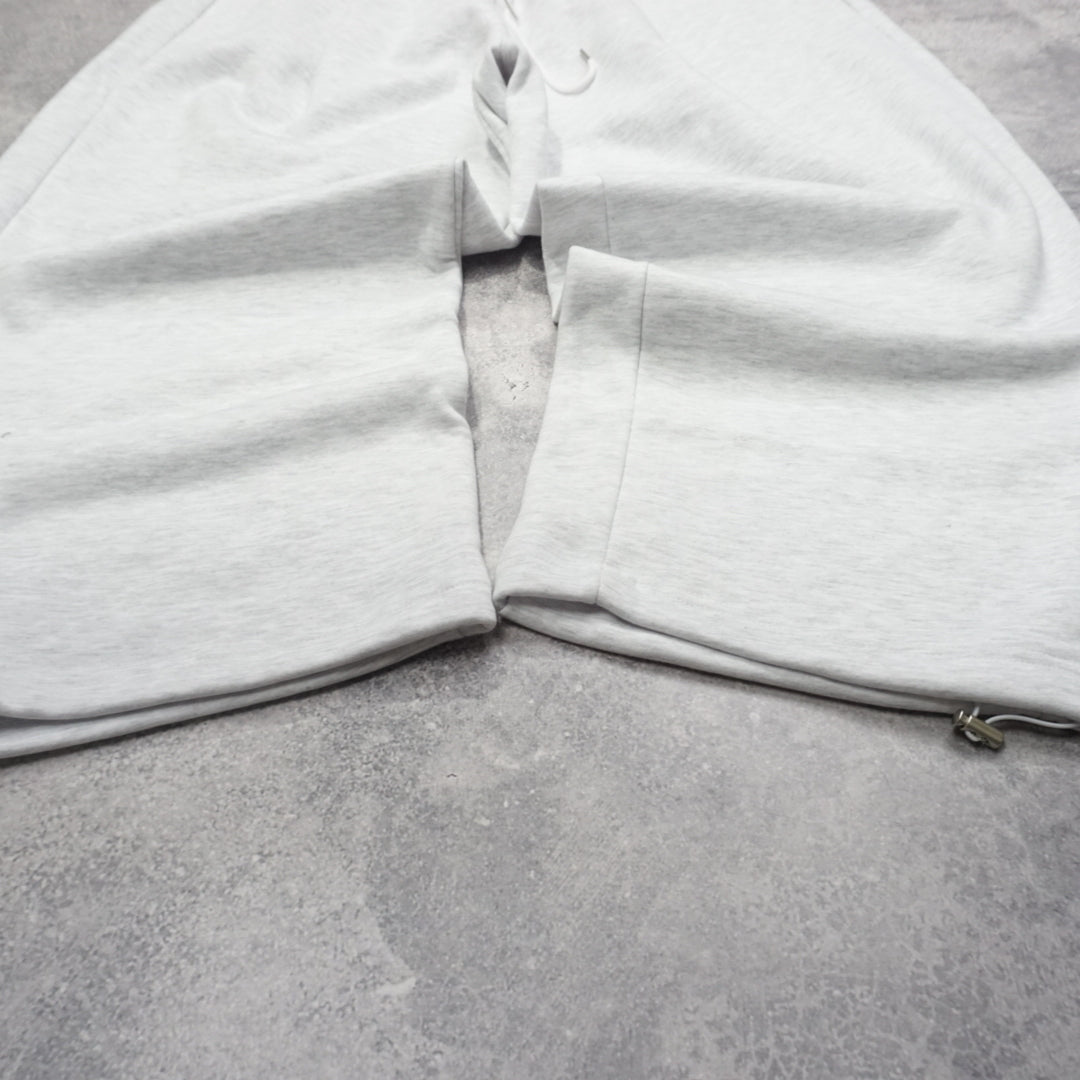 Pleated Sweatpants