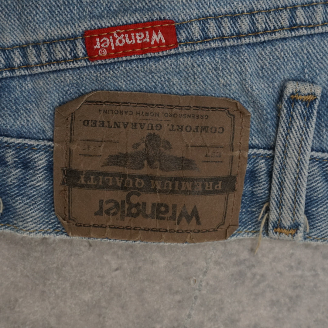 90s Wrangler Relaxed Fit Light Wash Jorts