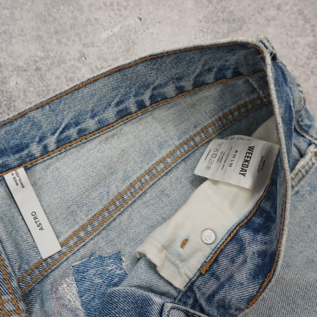 Weekday Astro Jeans