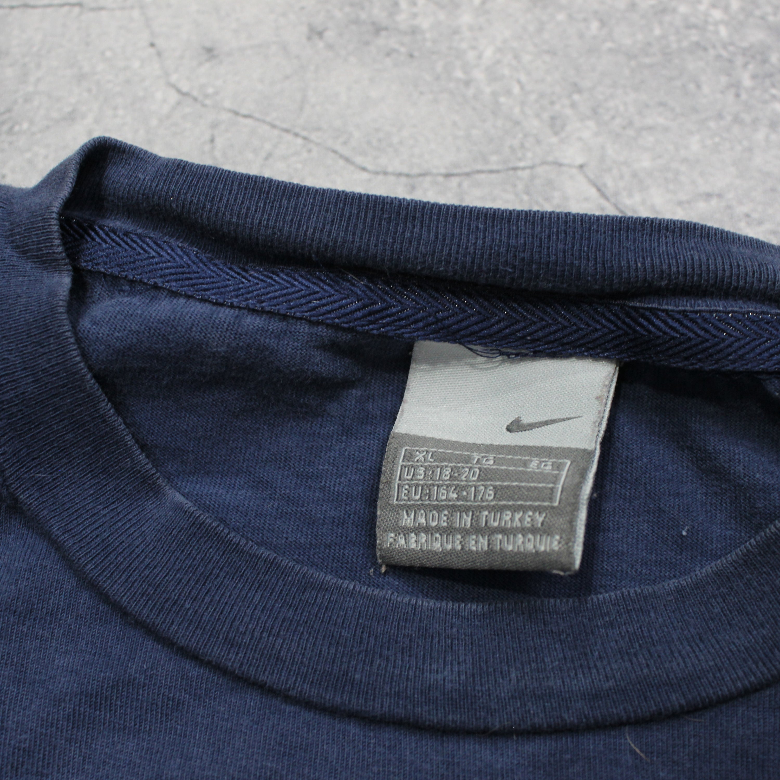 2000s Nike T-Shirt