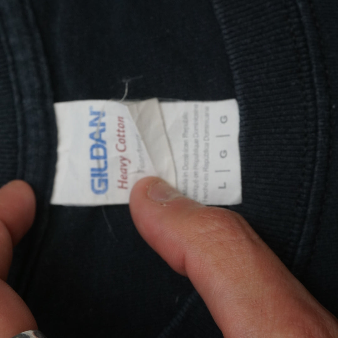 2000s Gildan Graphic T-Shirt