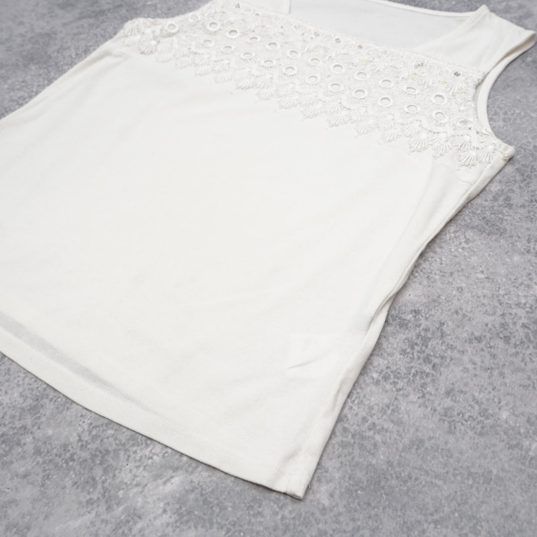 Ubranded Embroidered Detail Cami