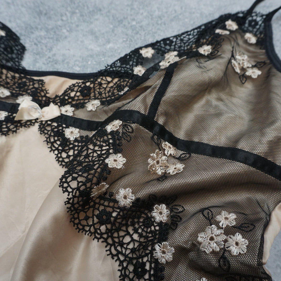 2000s CABA Lace Cami