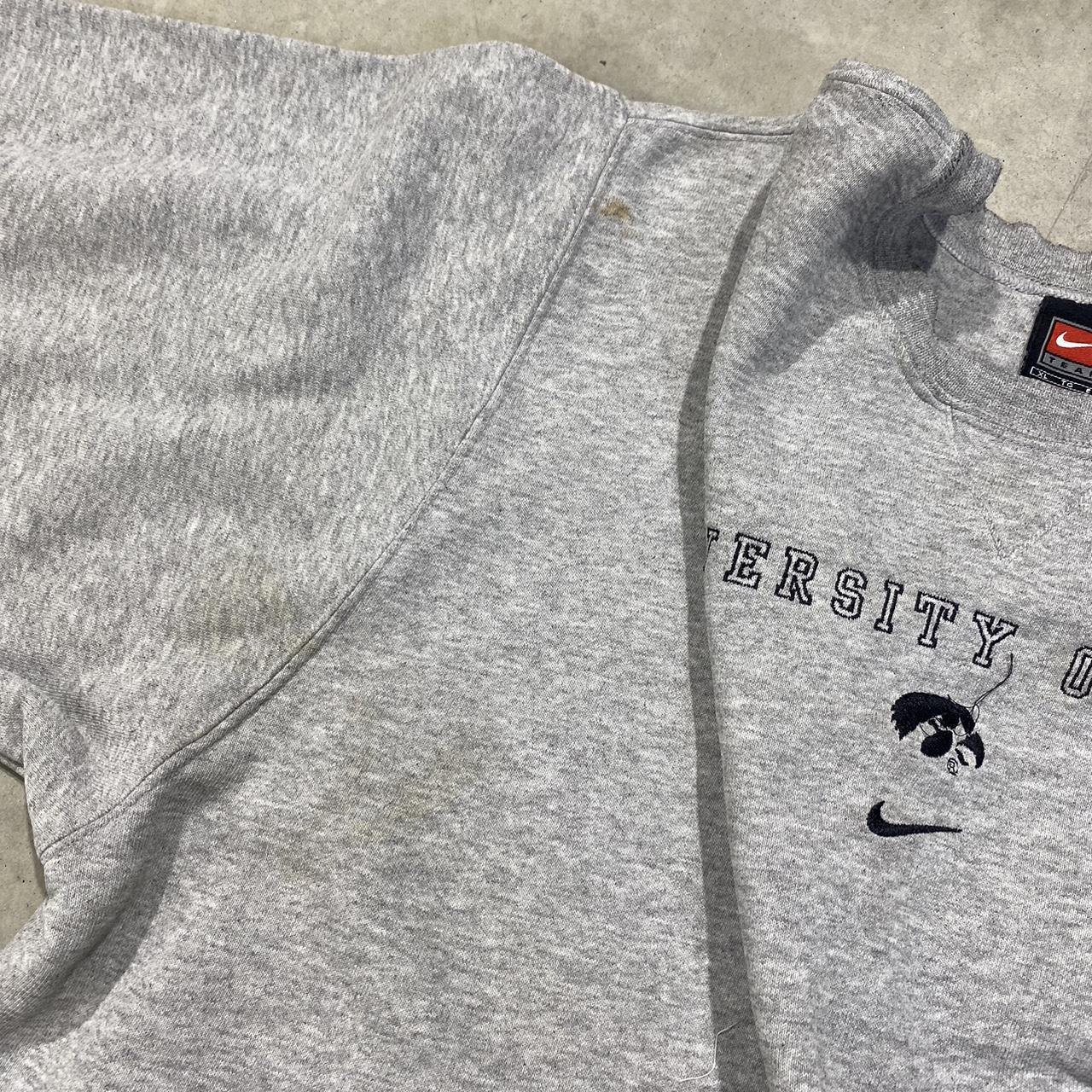 2000s Nike University Of Iowa Crewneck