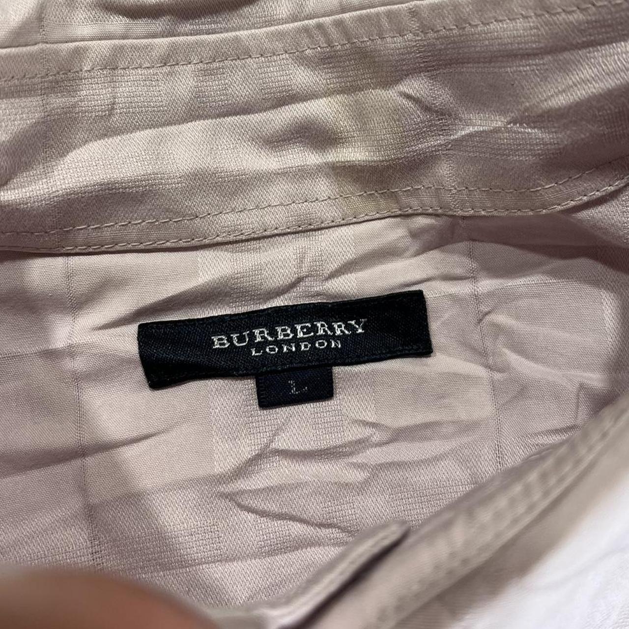 2000s Burberry Button Up