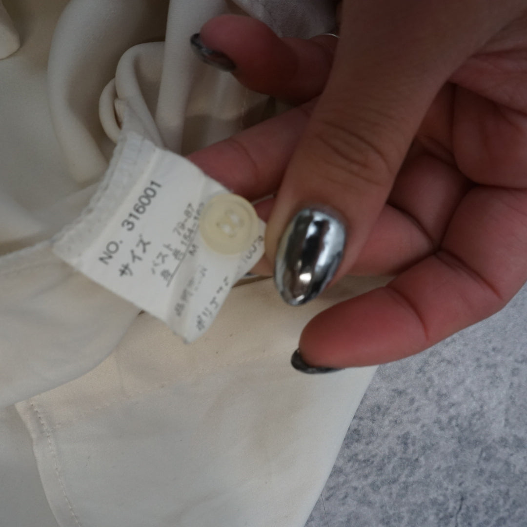 2000s Visual Sign Short Sleeve Collared Blouse