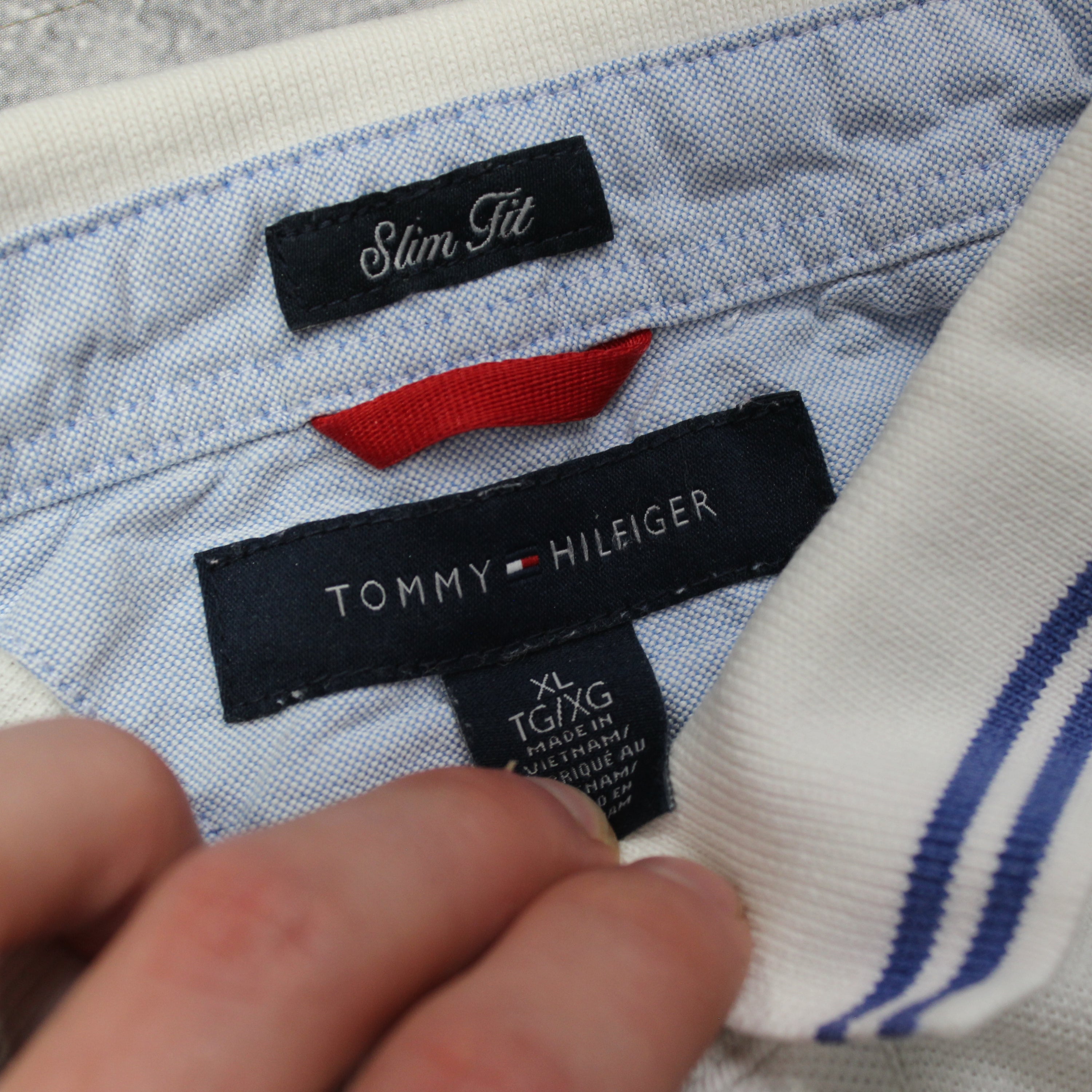 2000s Tommy Hilfiger Slim Fit Polo
