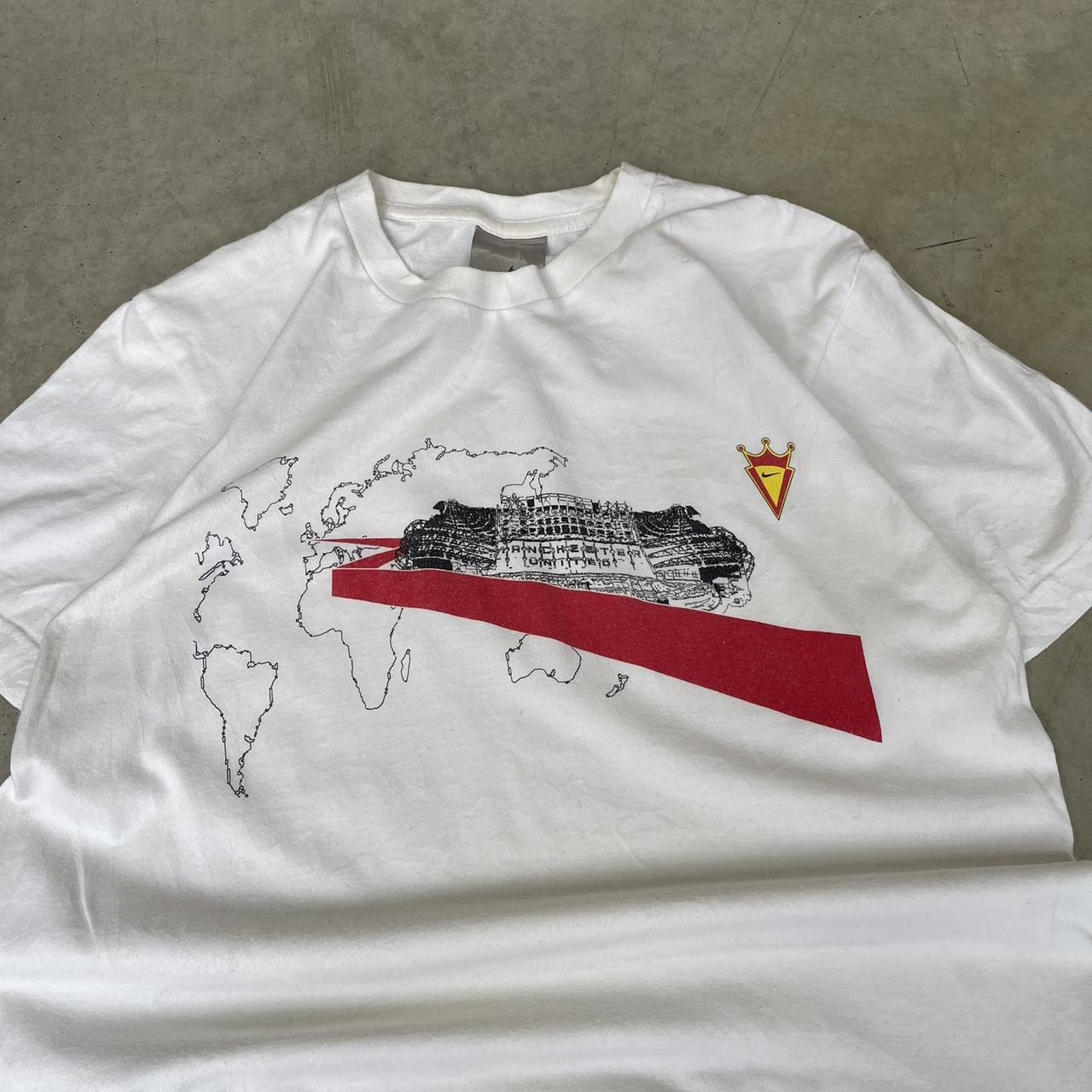 90s Nike Graphic T-Shirt