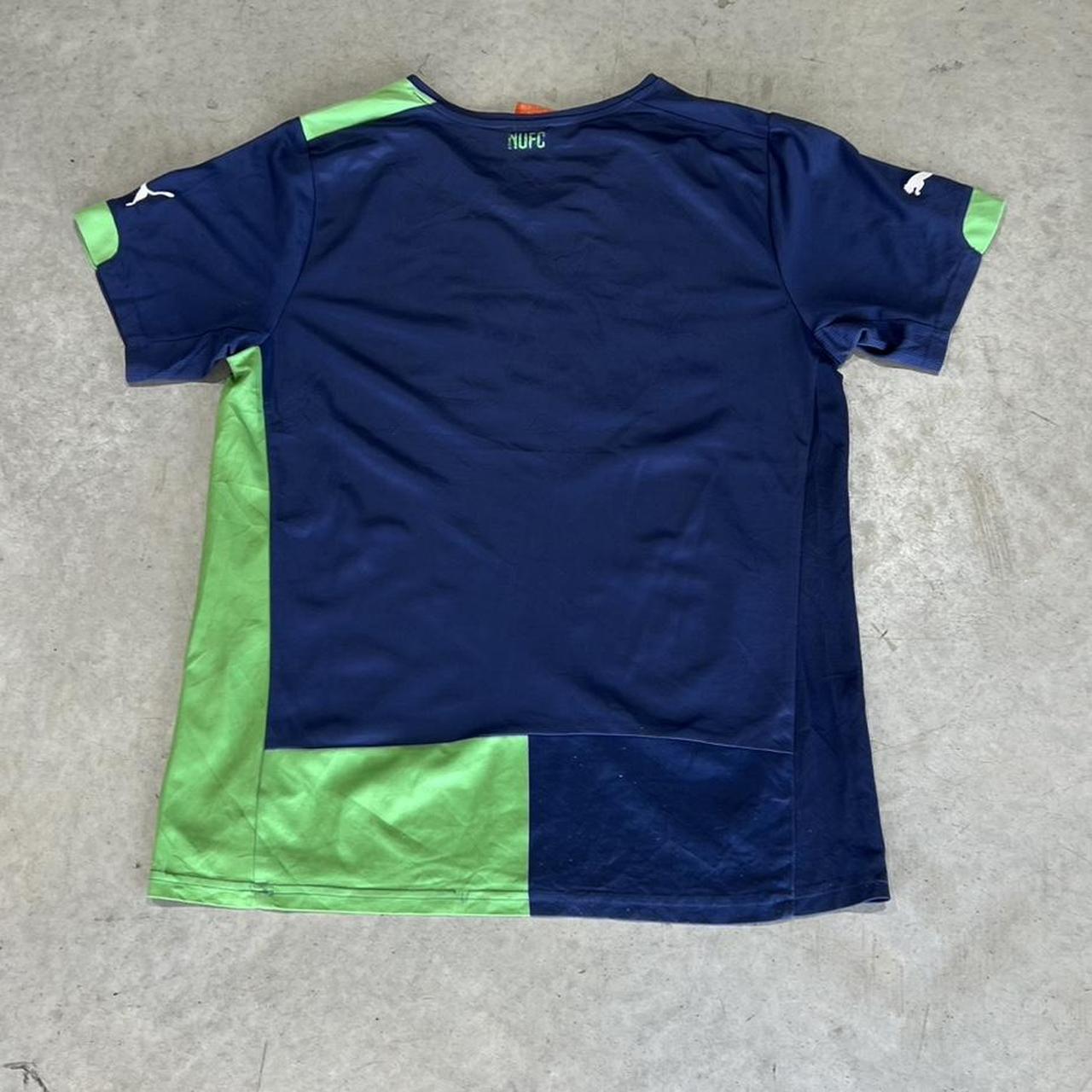 2000s Puma Graphic Jersey