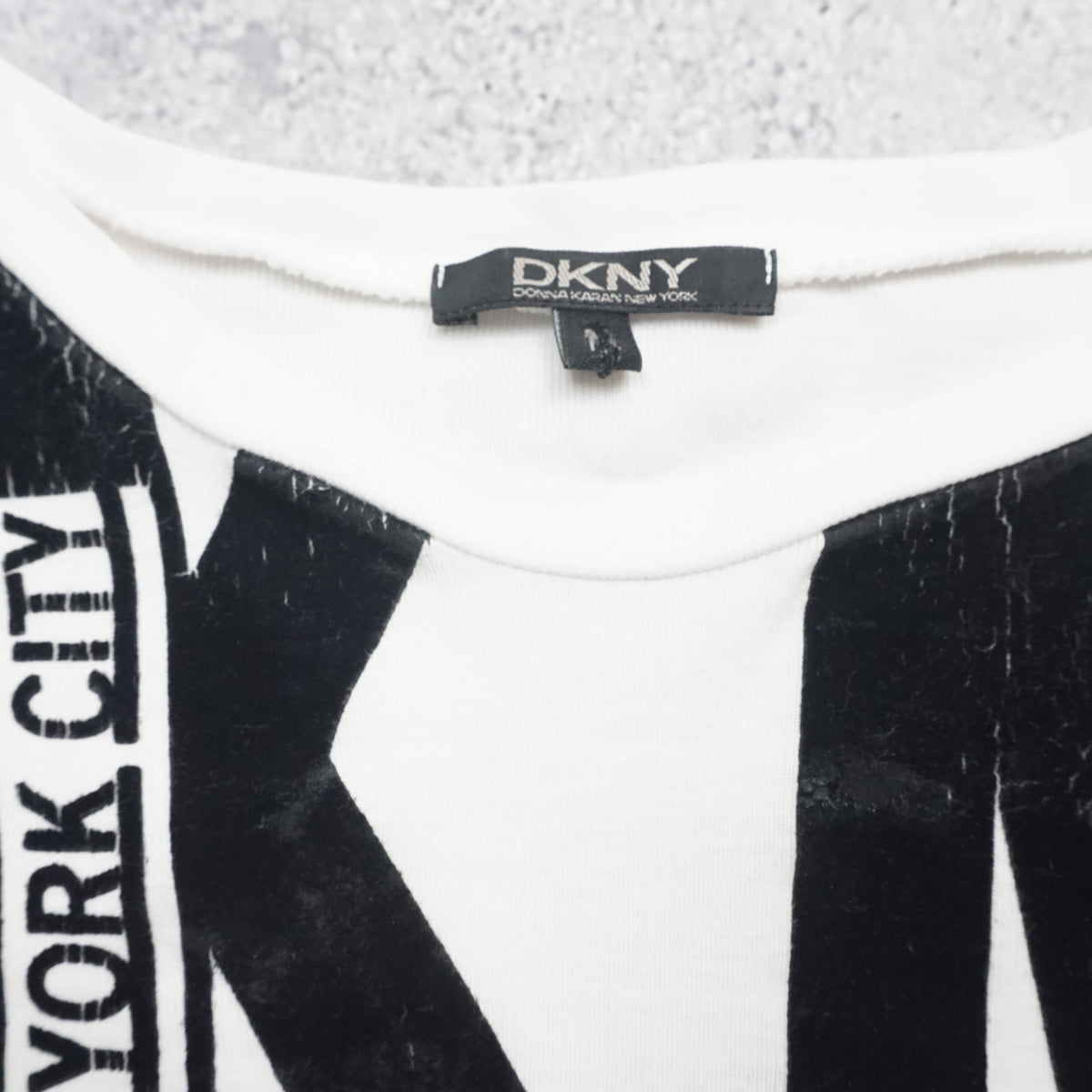 DKNY Spellout Graphic Fitted T-Shirt