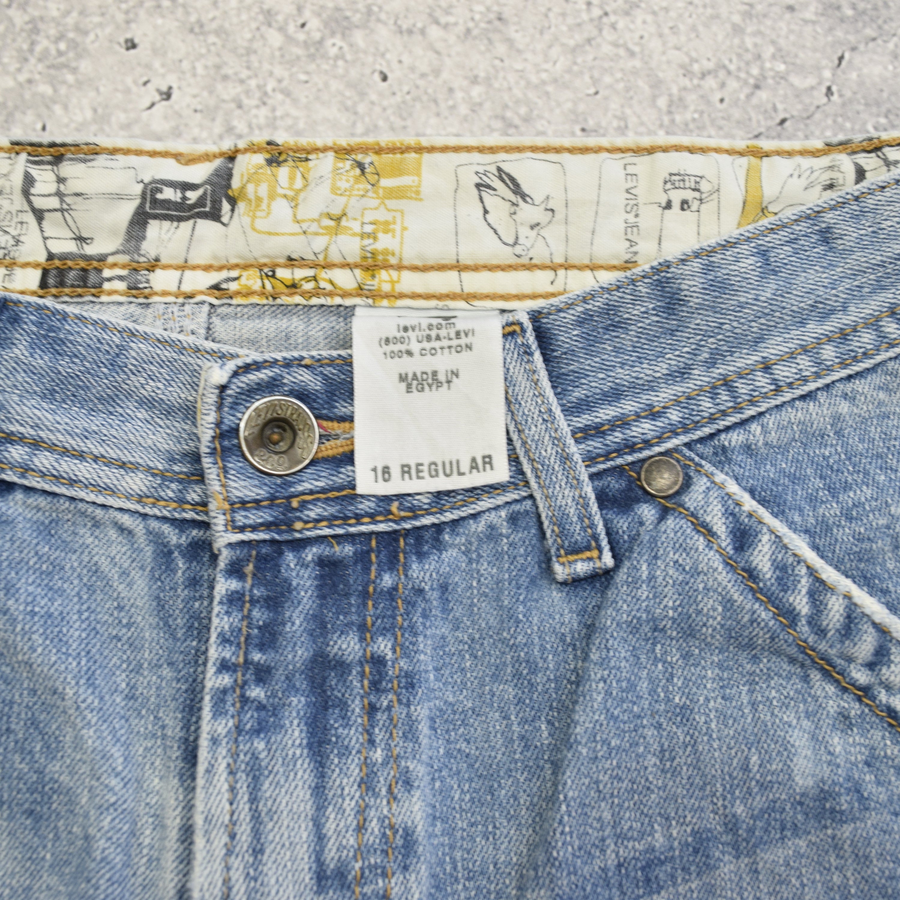 90s Levi's Jorts