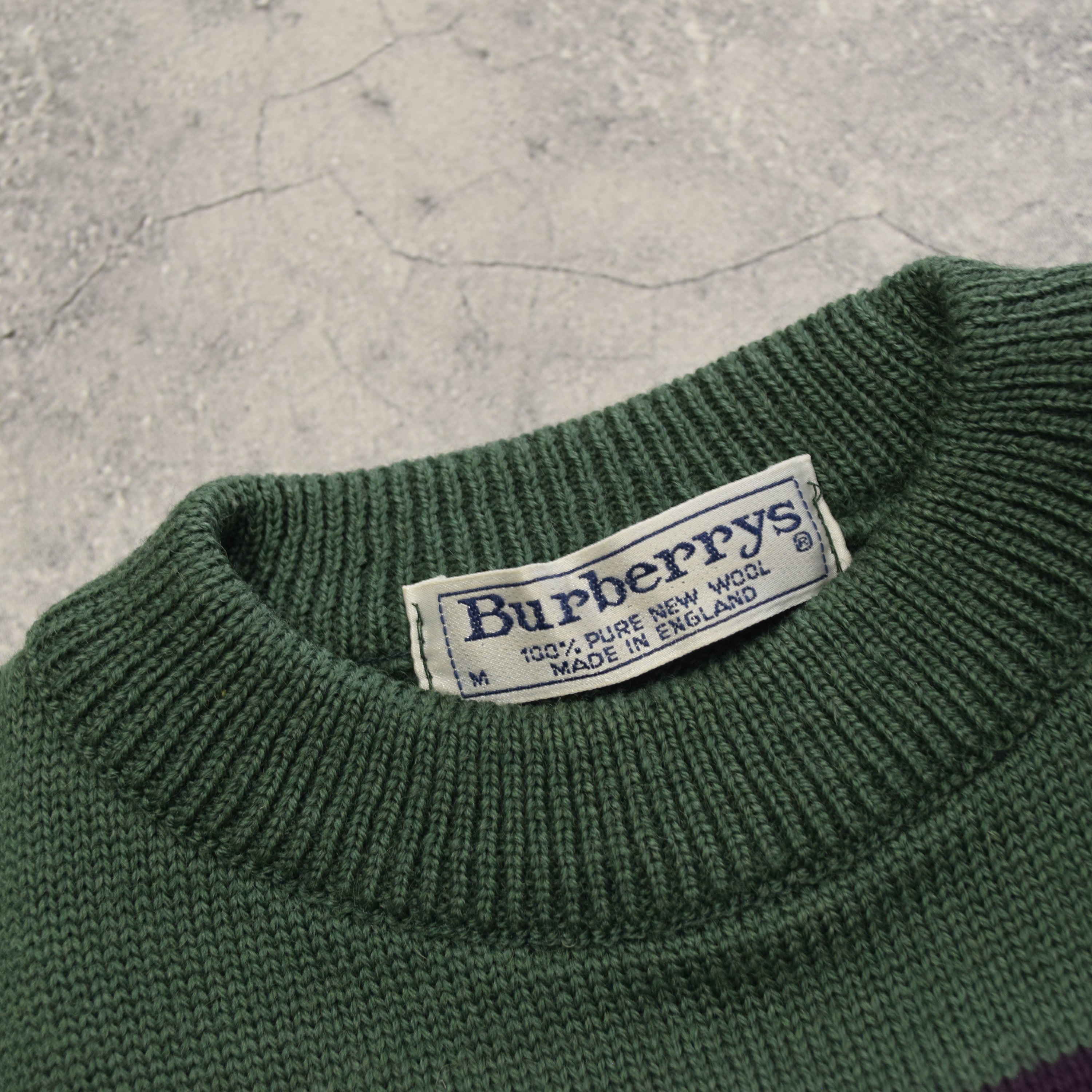 90s Burberrys Embroidered Scene Knit