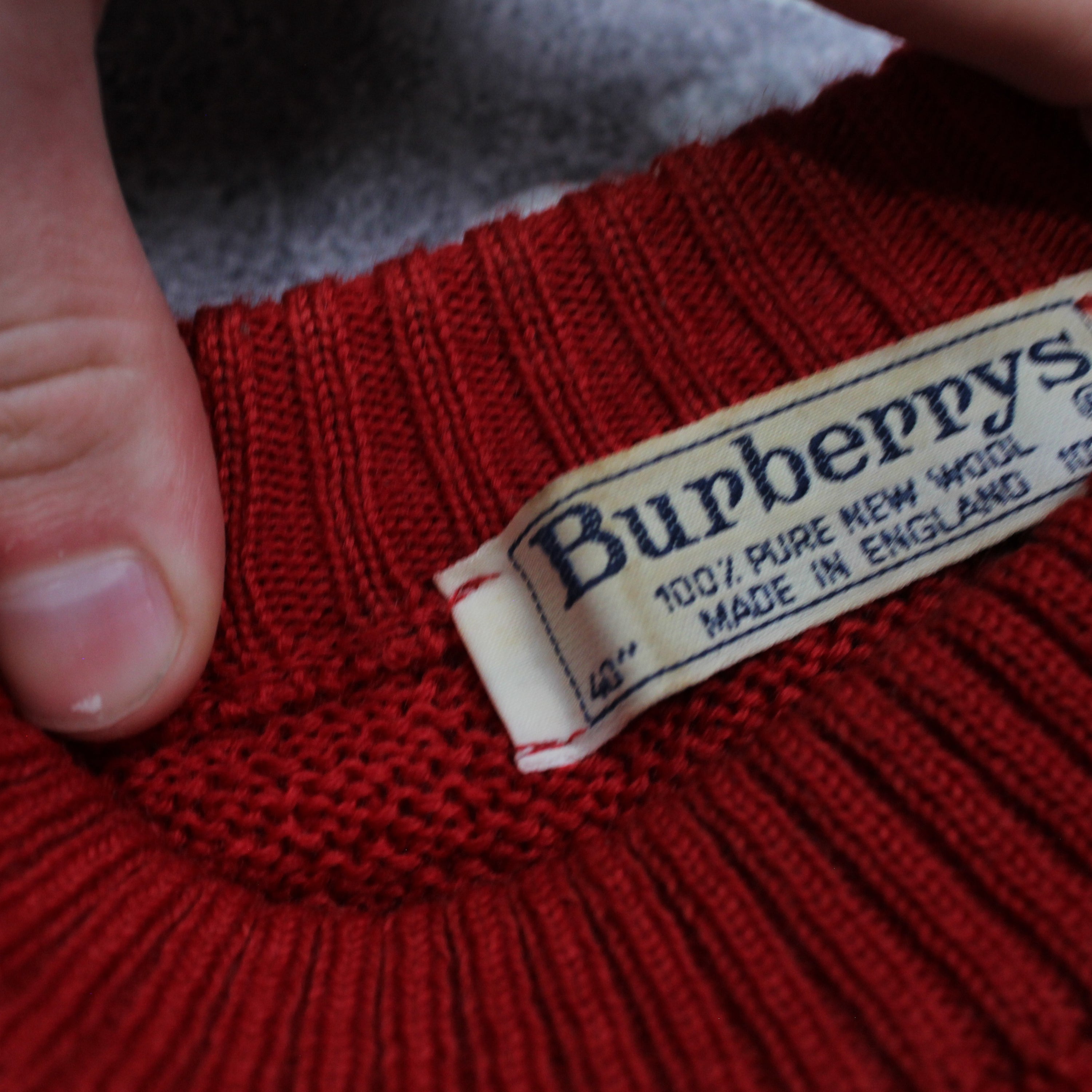 90s Burberrys Embroidered Logo Knit
