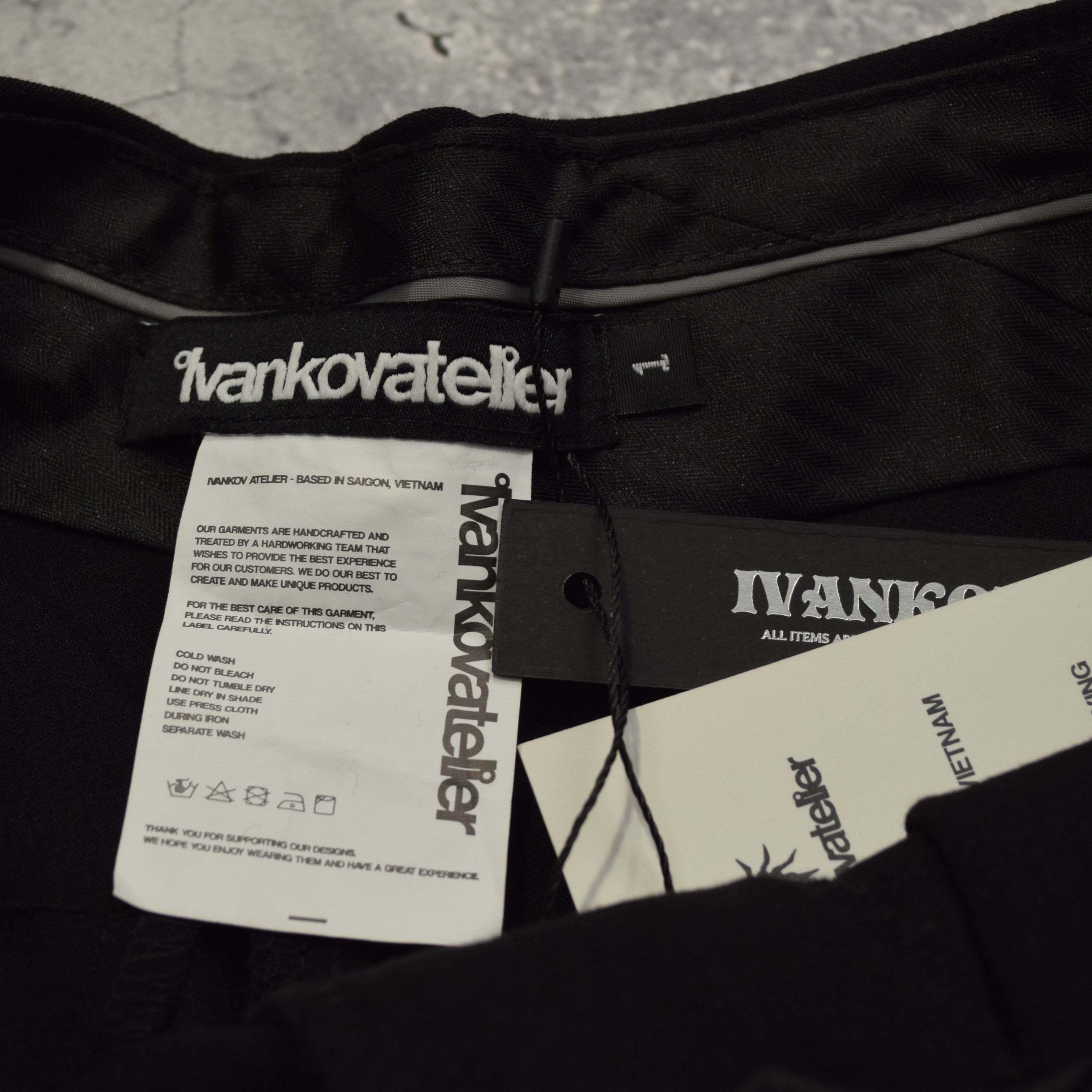 Modern Ivankovatelier Baggy Pleated Shorts