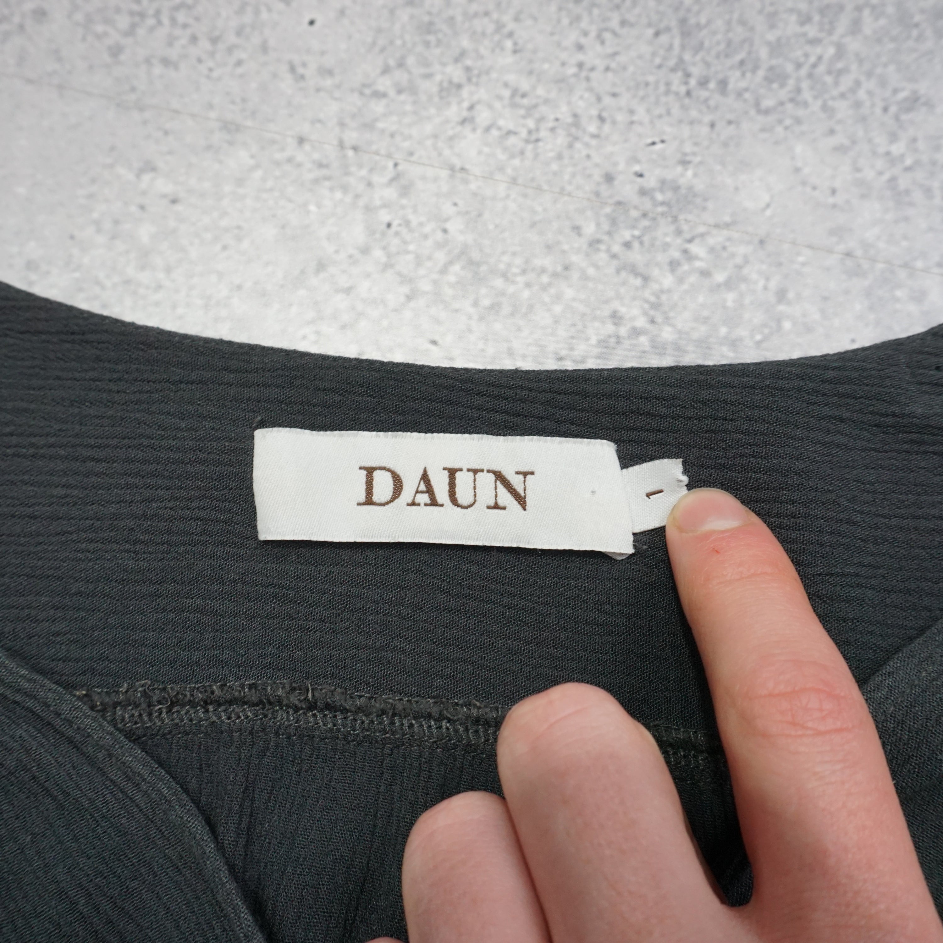 Daun Blouse Top