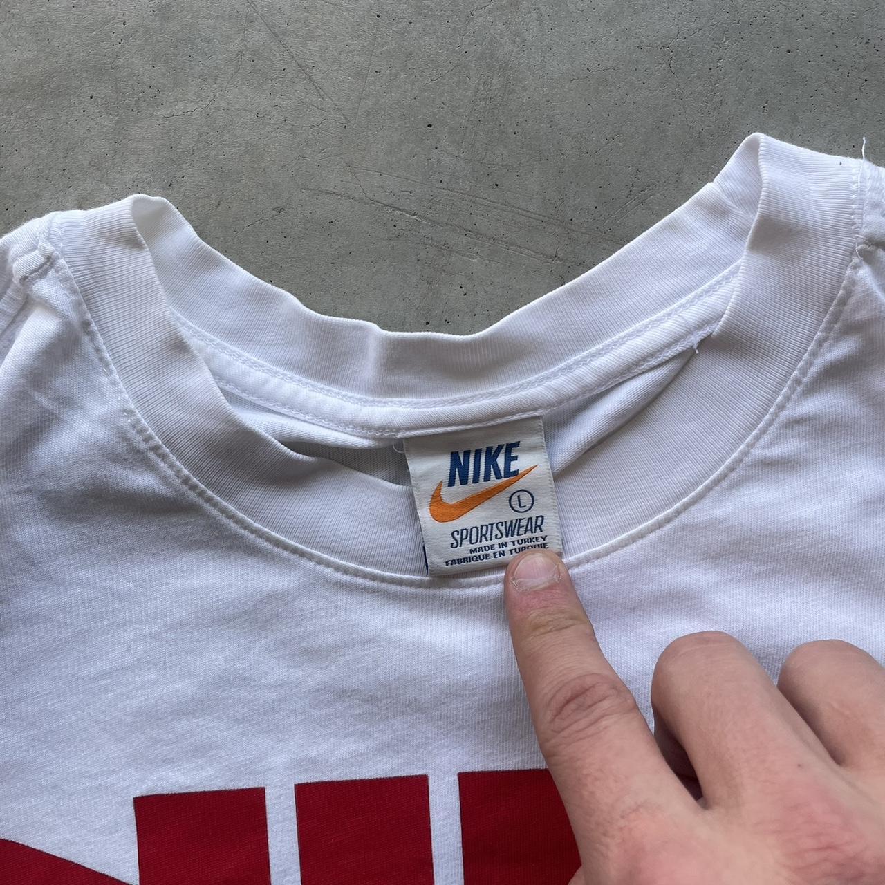 2000s Nike Graphic T-Shirt