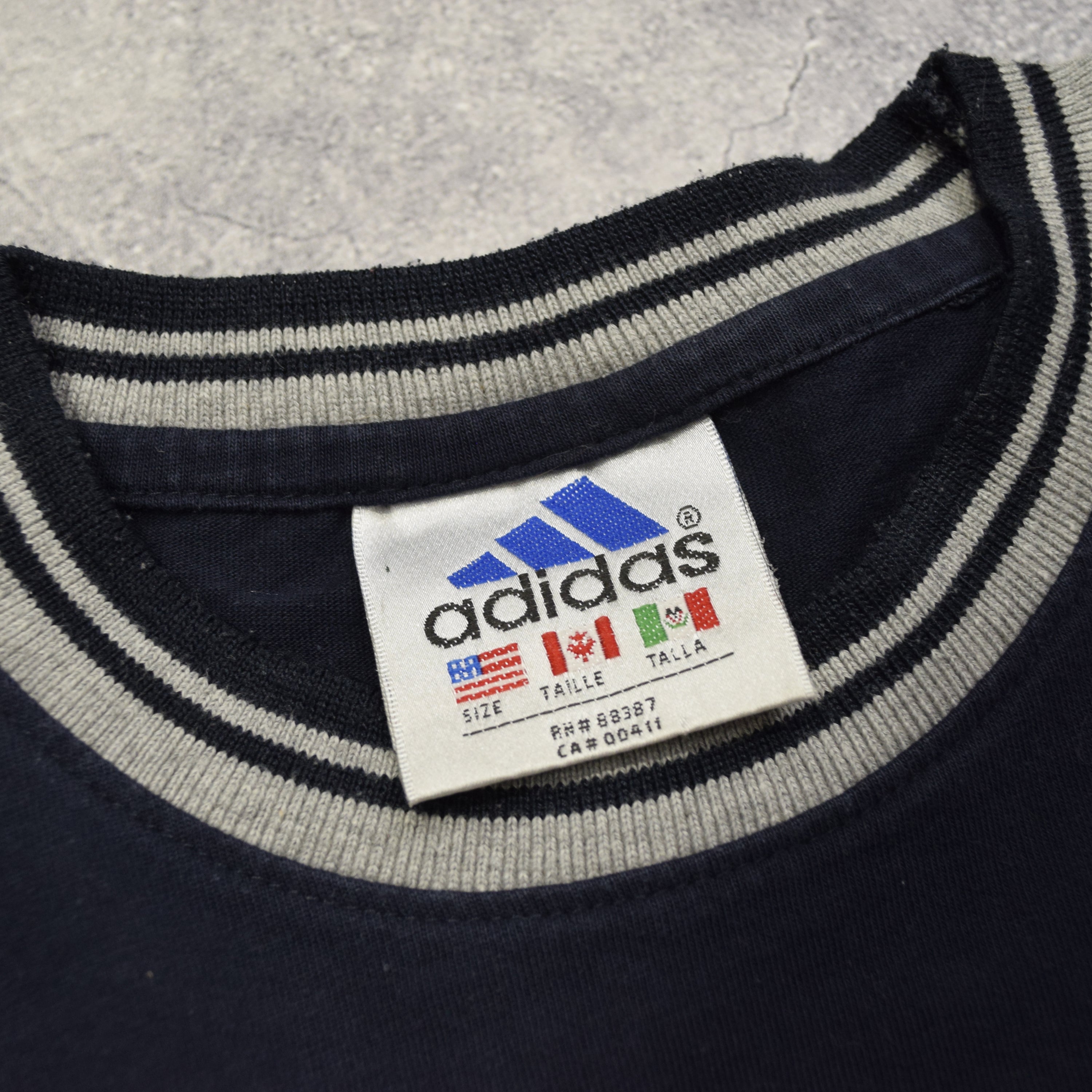 2000s Adidas T-Shirt
