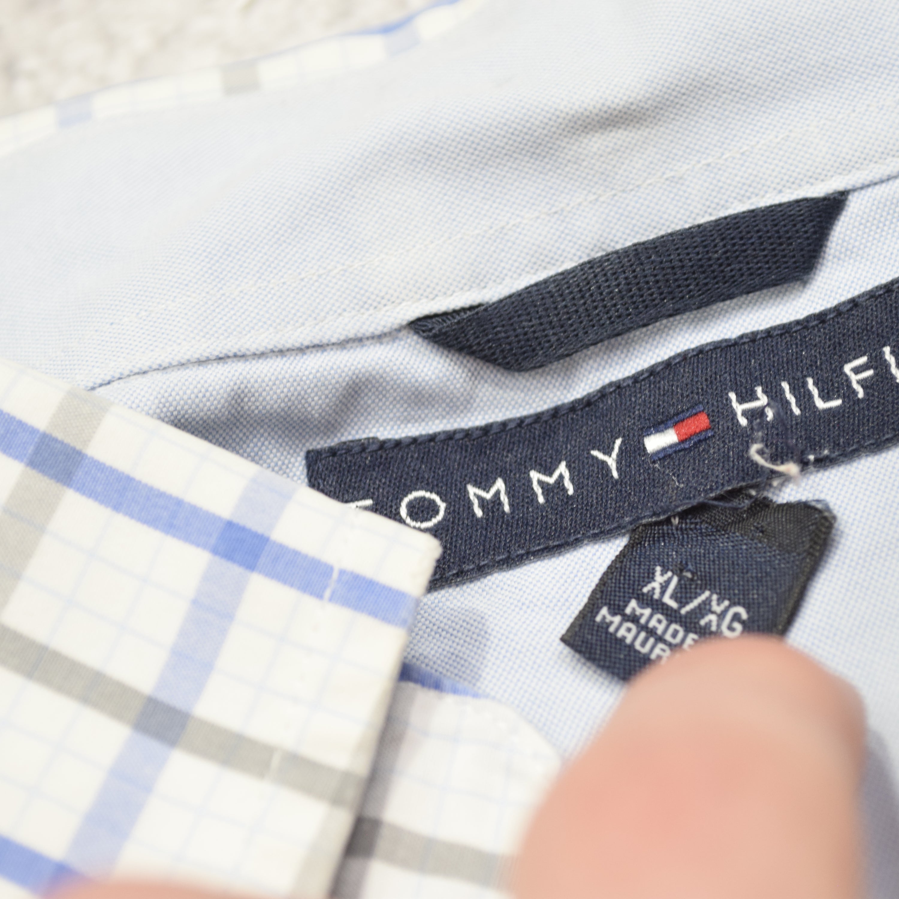 2000s Tommy Hilfiger Button Up