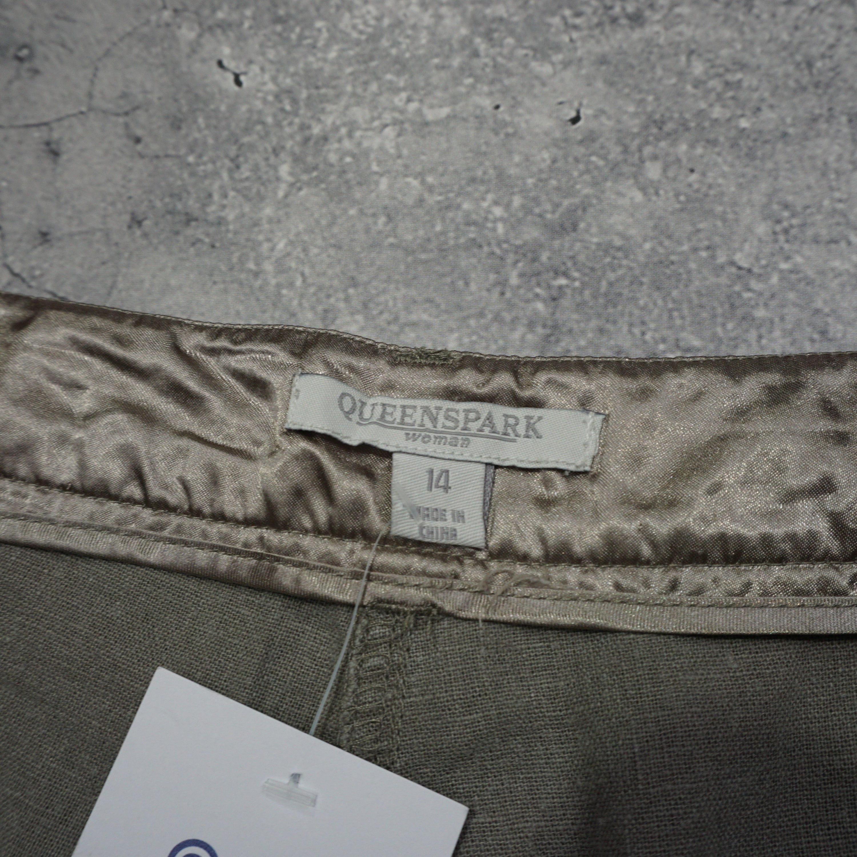 Queenspark Linen Capri