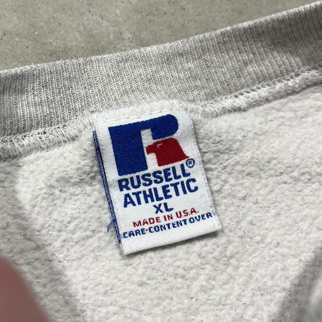 2000s Russell Athletic Boxy Crewneck Sweatshirt