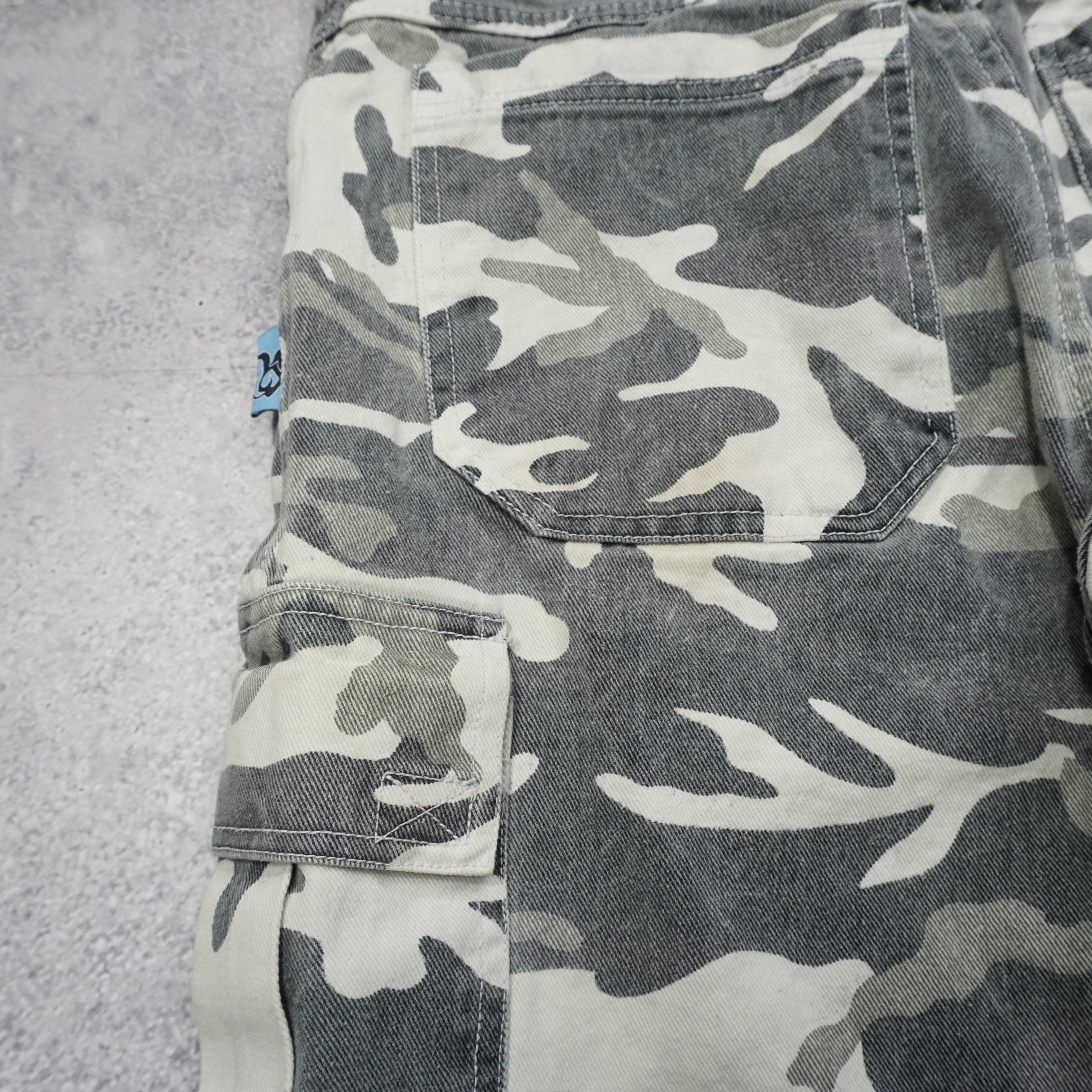 2000s Raw Blue Camo Cargo Shorts