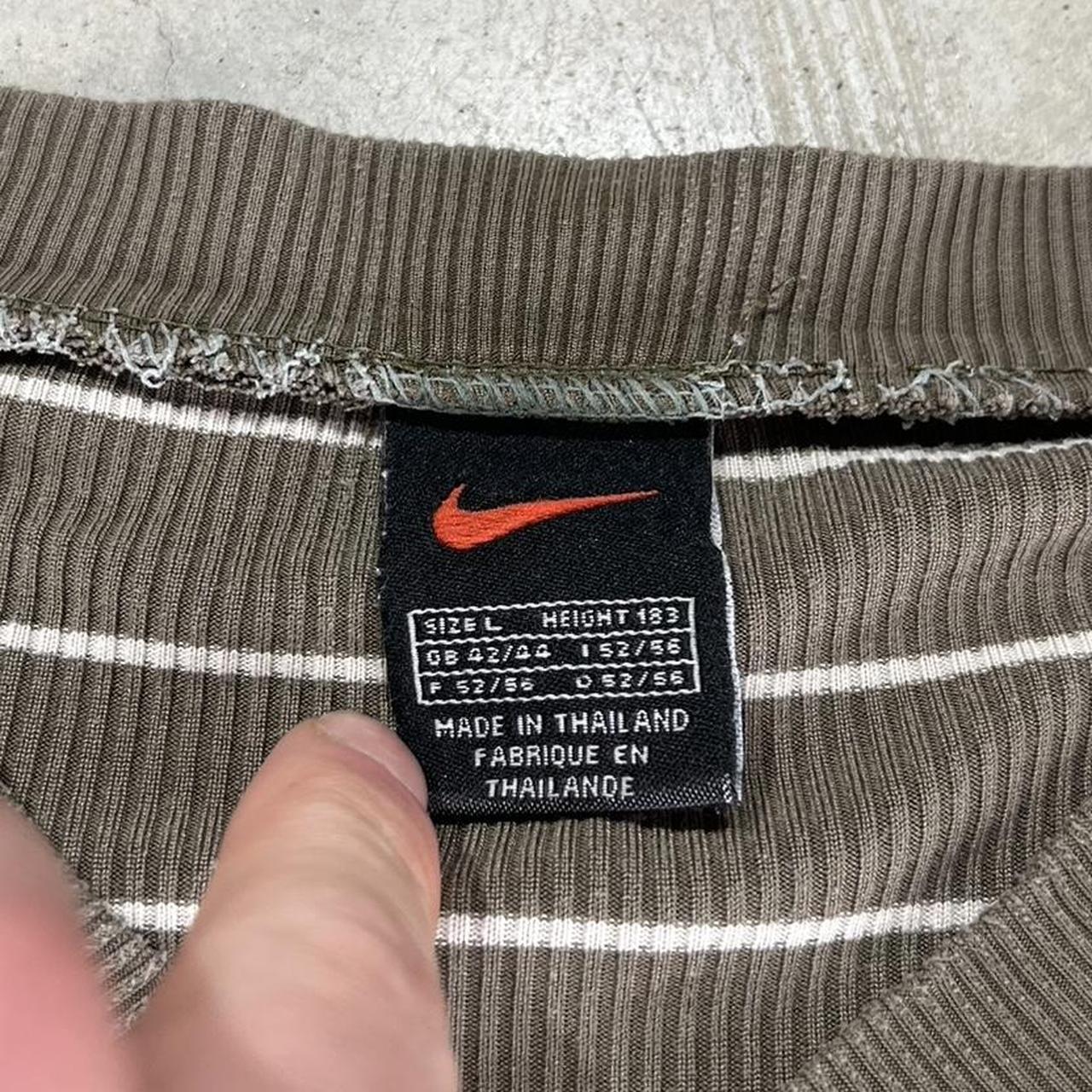 90s Nike Striped Boxy T-Shirt V Neck
