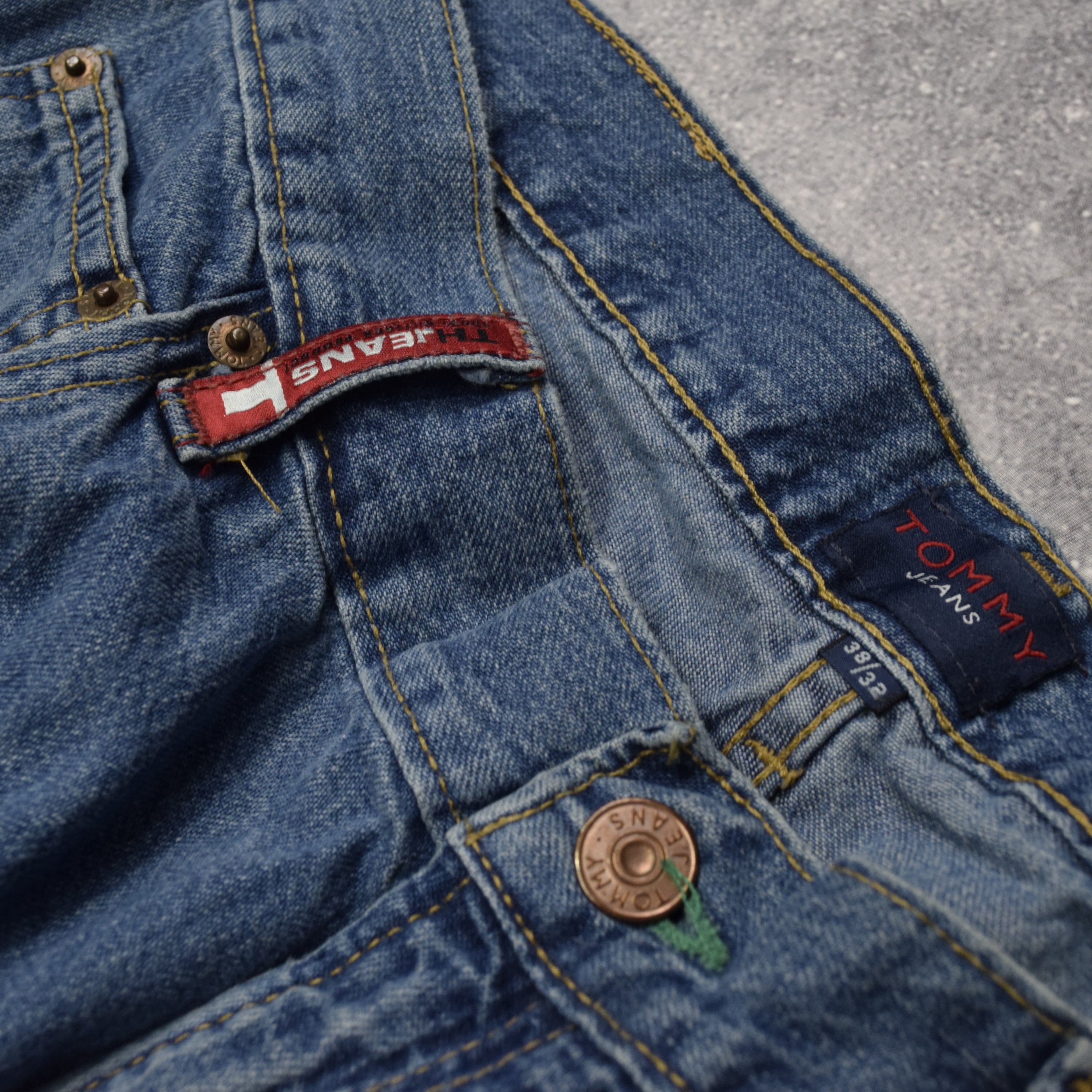 90s Tommy Hilfiger Jeans