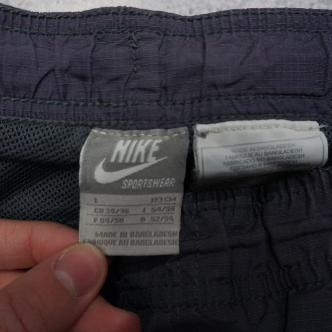 2000s Nike Cargo Pants