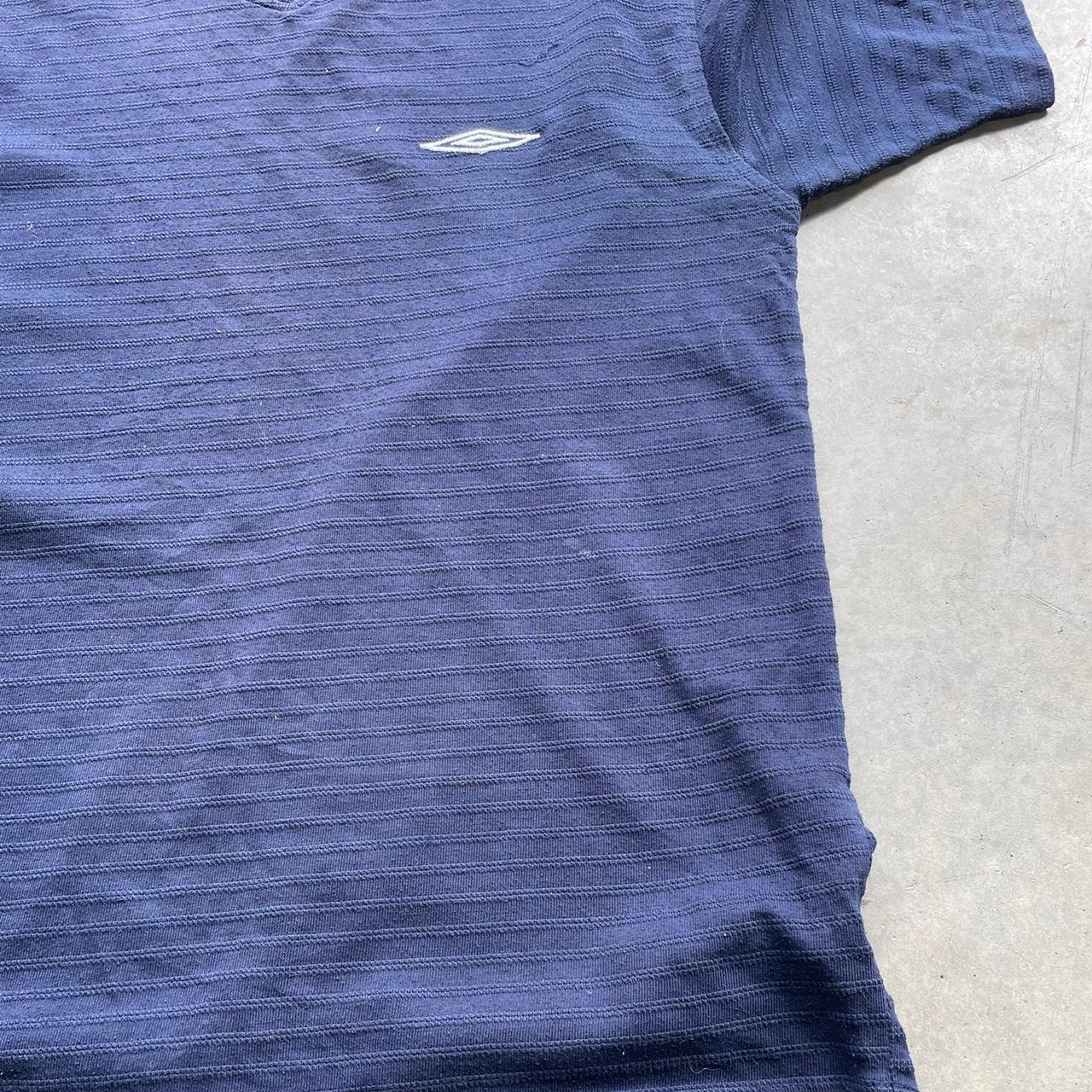 2000s Umbro T-Shirt V Neck
