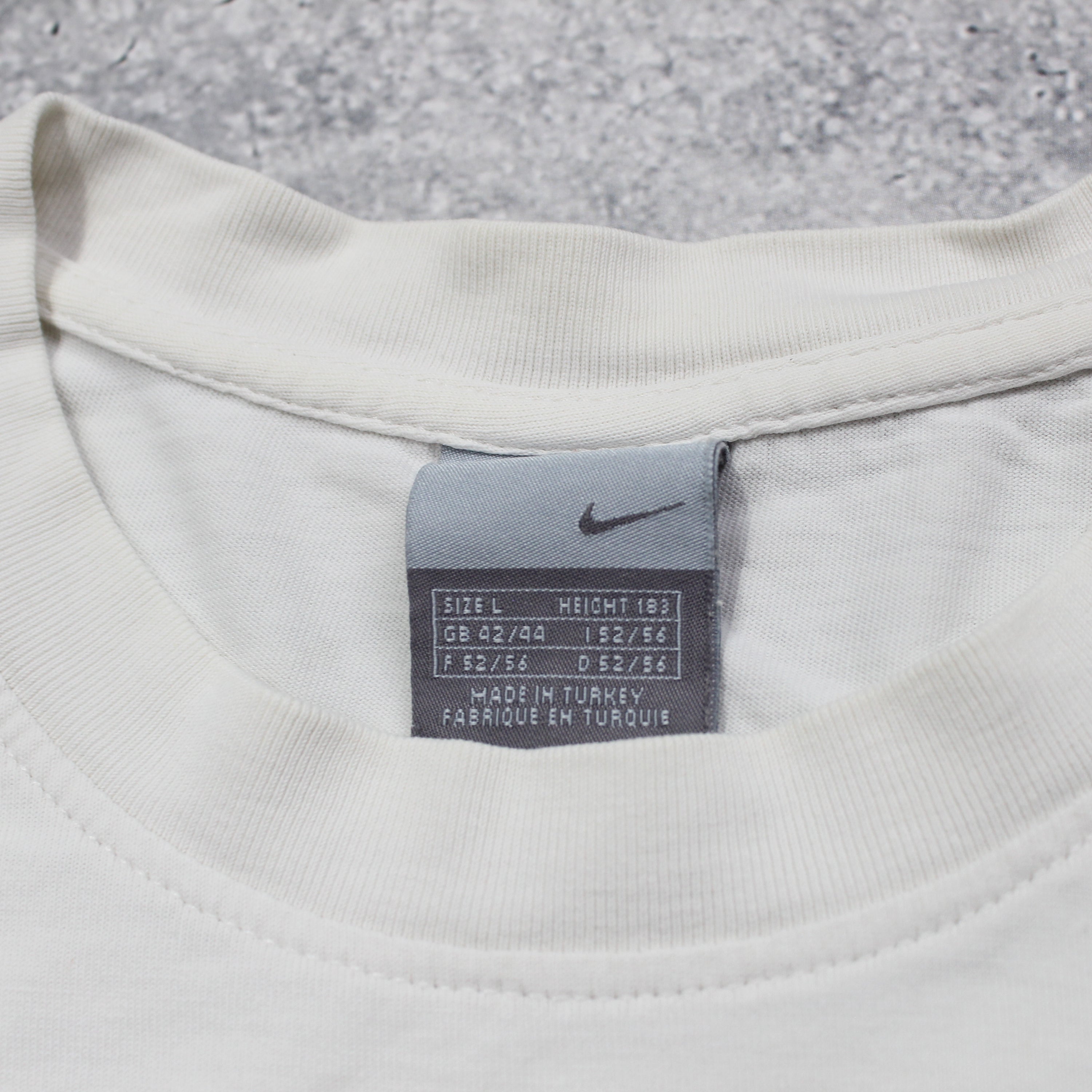 2000s Nike T-Shirt