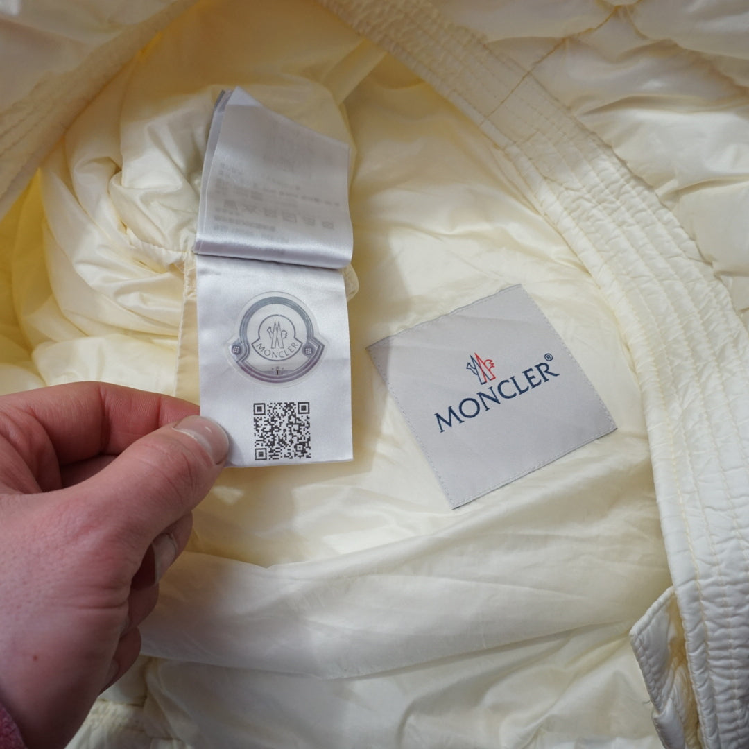 Moncler Giubottto Puffer Jacket