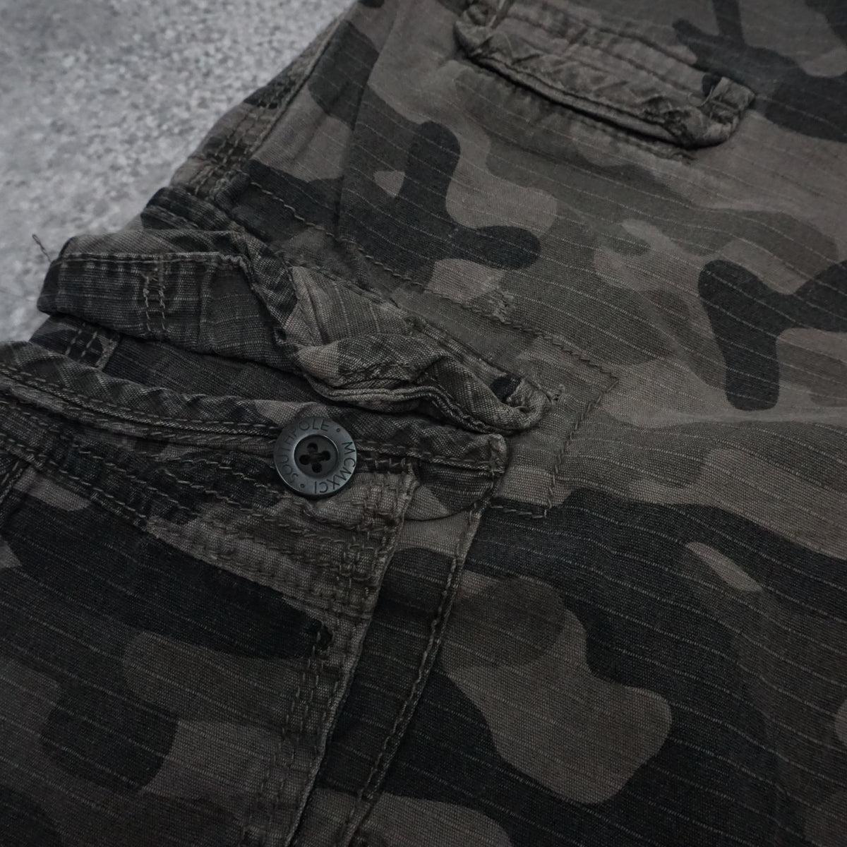 2000s Southpole Camo Cargo Shorts