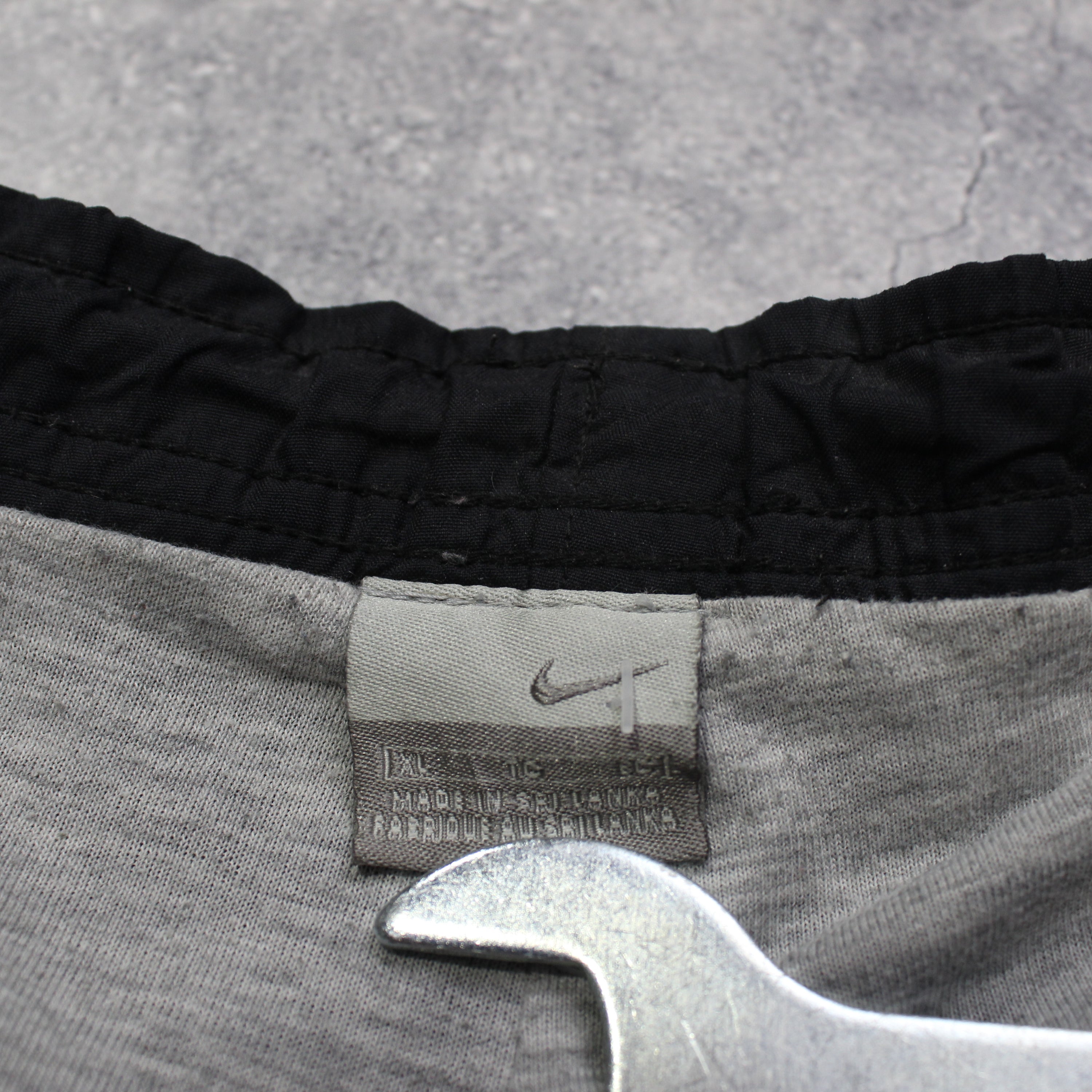 2000s Nike Cargo Pants