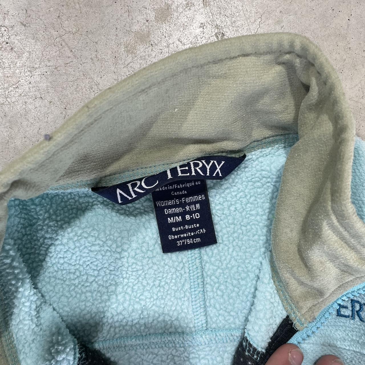 2000s Arc’teryx Zip Up