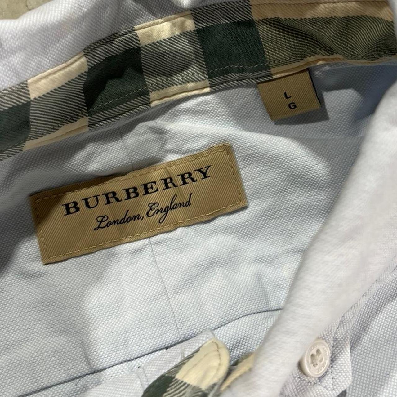 2000s Burberry Button Up